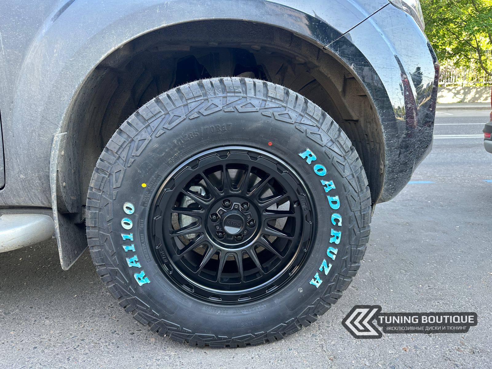 Nissan X-Terra на 17 дисках KMC KM542 фото 3